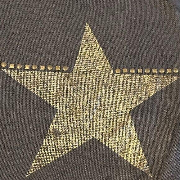 Vintage Havana Women’s Brown Sweater with Gold Heart & Grommets - Picture 2 of 6